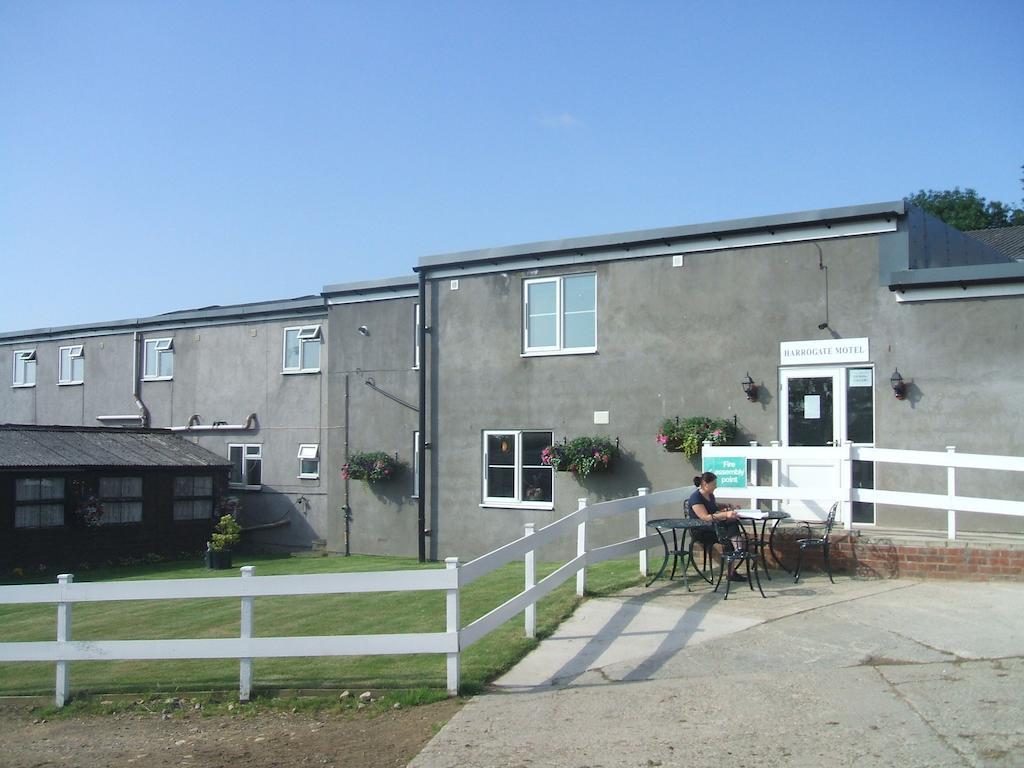 Harrogate Country B&B Екстериор снимка